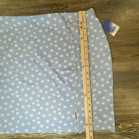Daisy Floral Print Slit Front Mini Skirt, Blue, size 2XL - Picture 4 of 8